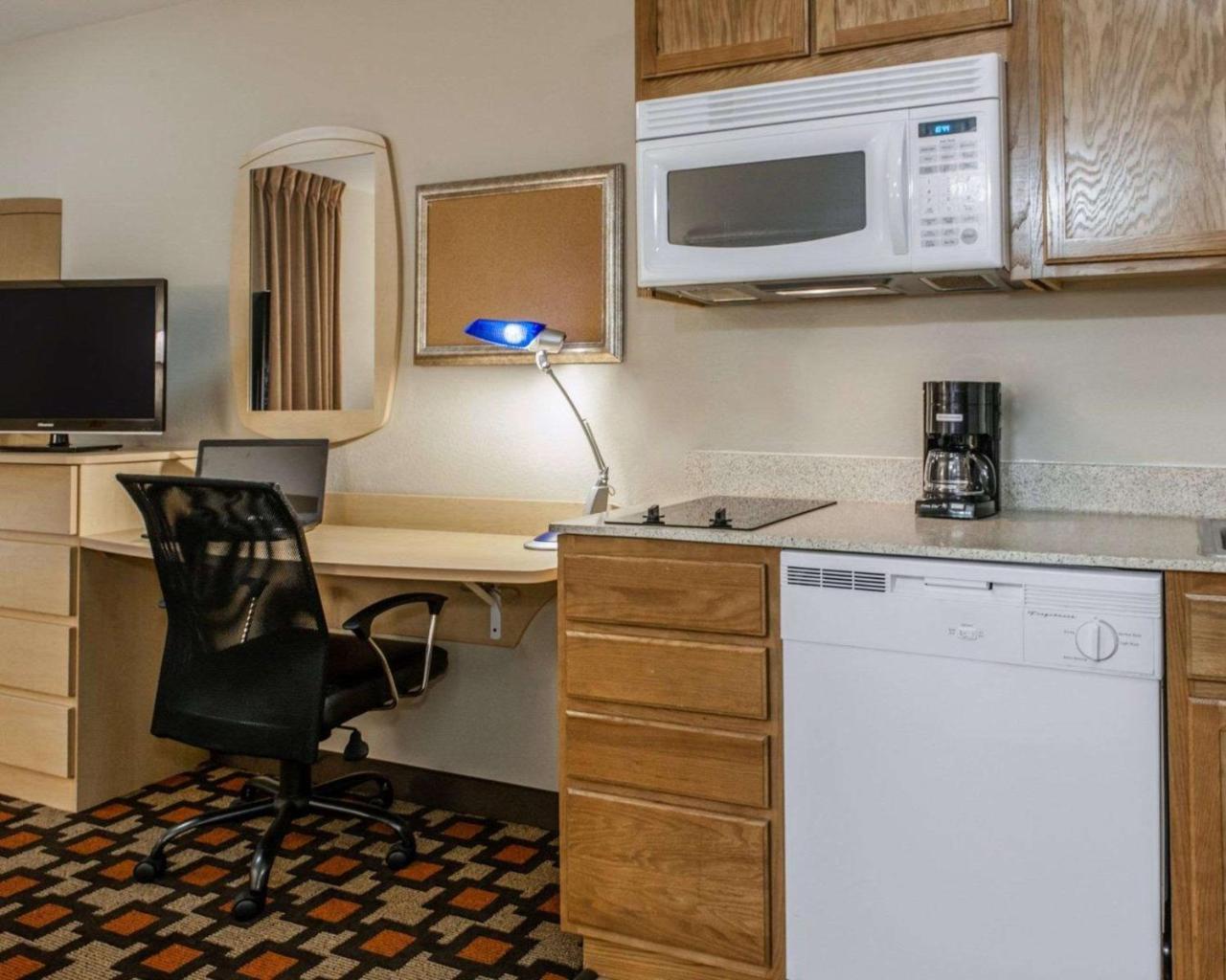 Suburban Extended Stay Northeast Indianapolis Exterior photo
